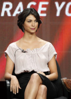 Morena Baccarin photo #