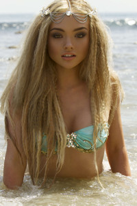 Natalie Alyn Lind pic #817467