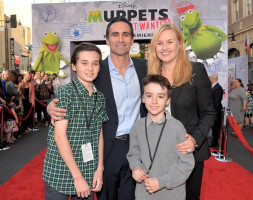 photo 5 in Nestor Carbonell gallery [id1284777] 2021-12-05