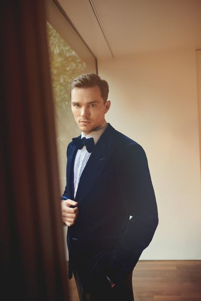 Nicholas Hoult Photo 240 Of 235 Pics Wallpaper Photo 985136 Theplace2