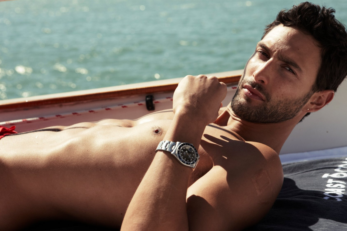 Noah Mills: pic #351016