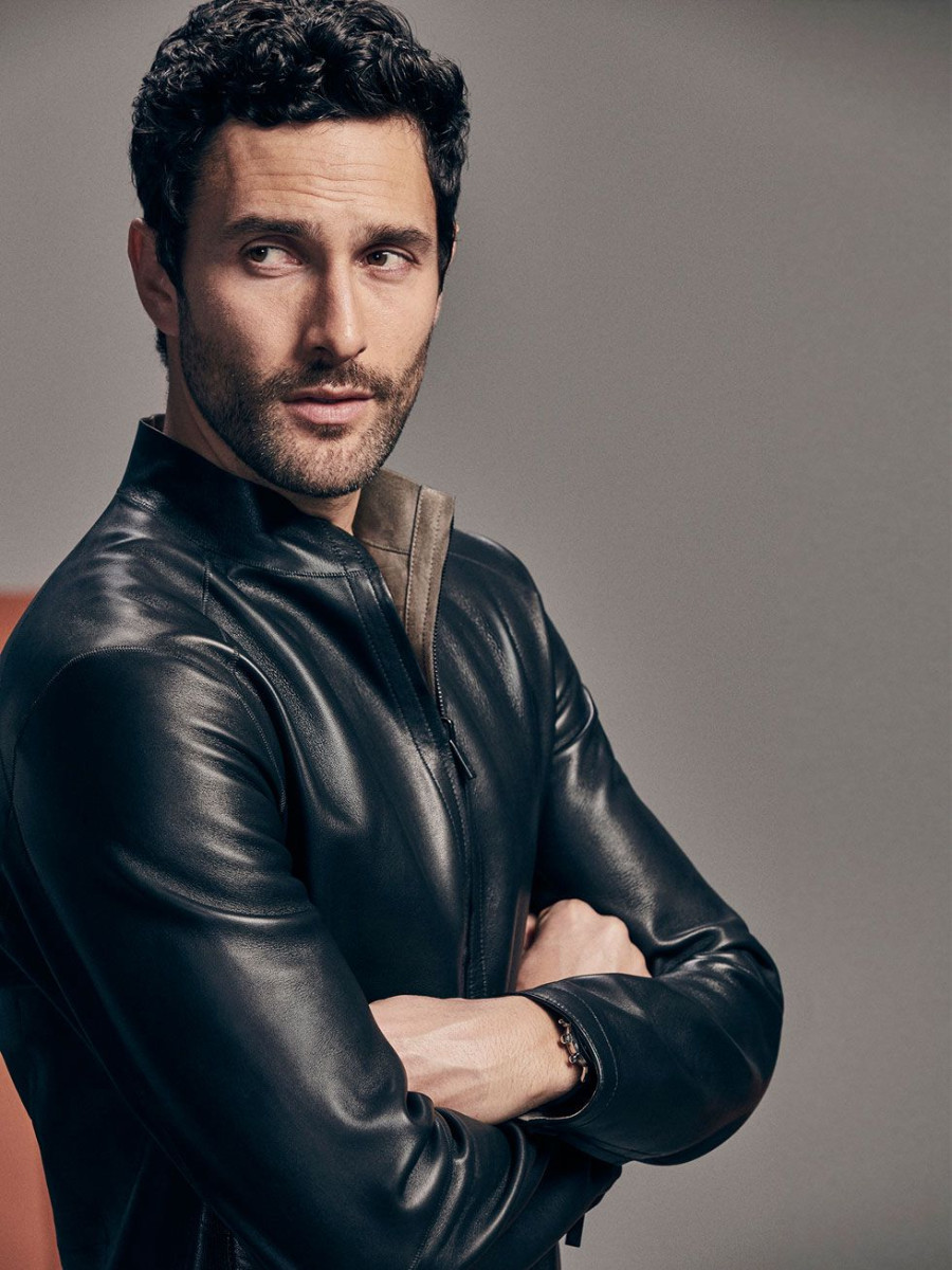 Noah Mills: pic #1091283