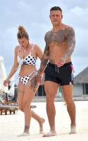 Olivia Buckland photo #