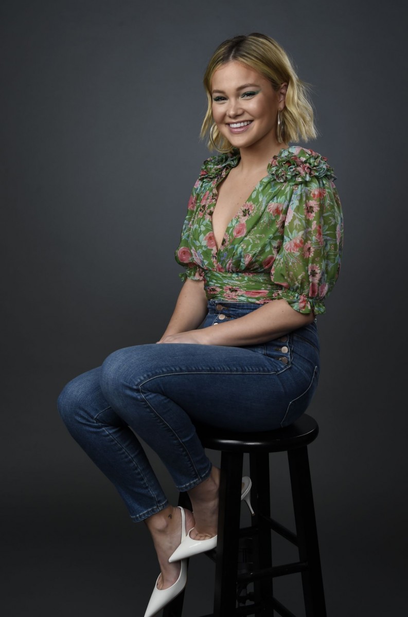 Olivia Holt: pic #1119364