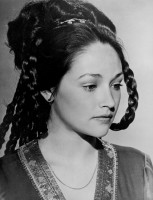 Olivia Hussey photo #