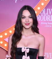 photo 7 in Olivia Rodrigo gallery [id1300870] 2022-04-27