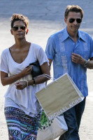 photo 16 in Olivier Martinez gallery [id524182] 2012-08-21