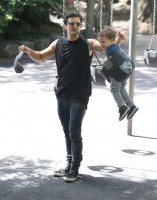 photo 25 in Orlando Bloom gallery [id618538] 2013-07-15