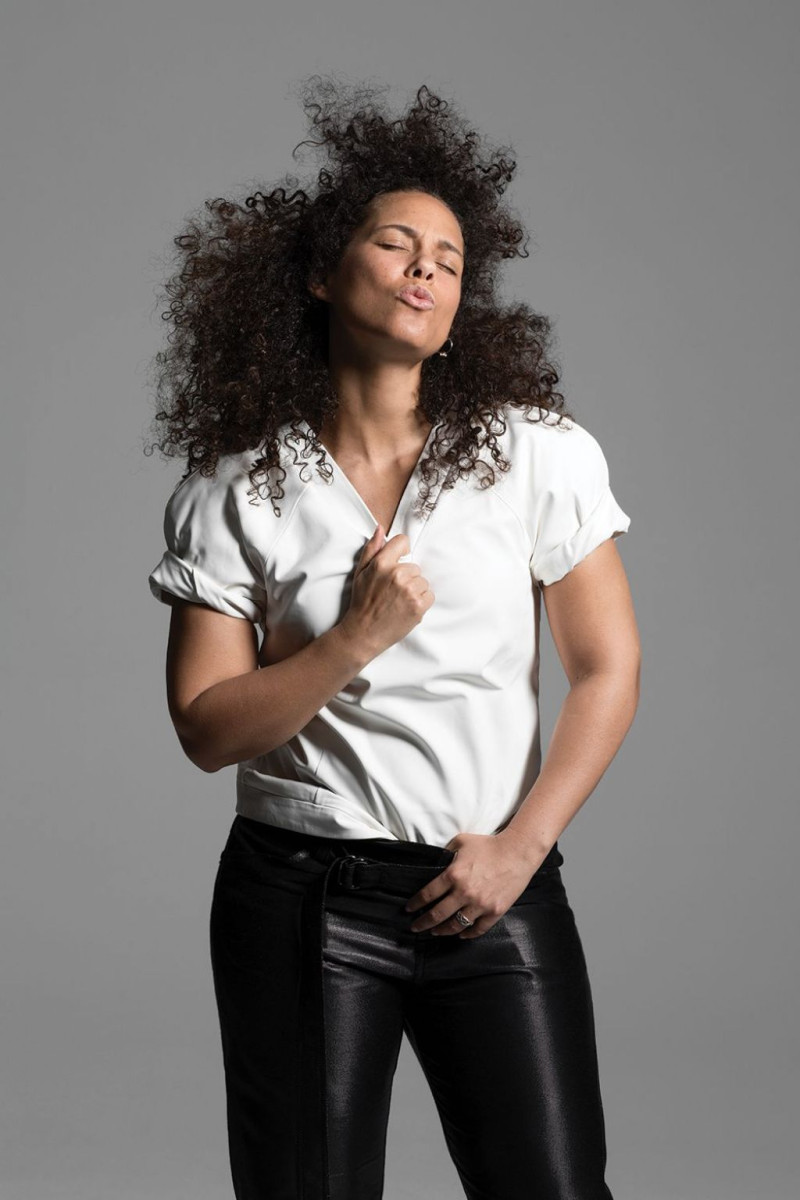 Alicia Keys Photo 887 Of 920 Pics Wallpaper Photo 1028504