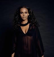 Samantha Mumba photo #