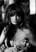 Helena Christensen photo #