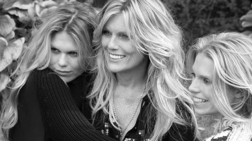 Patti Hansen photo #