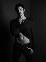 Pedro Pascal photo #