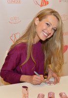 Petra Nemcova photo #