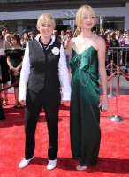 Portia De Rossi photo #