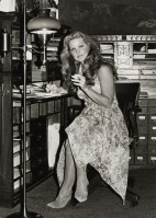 Priscilla Presley photo #