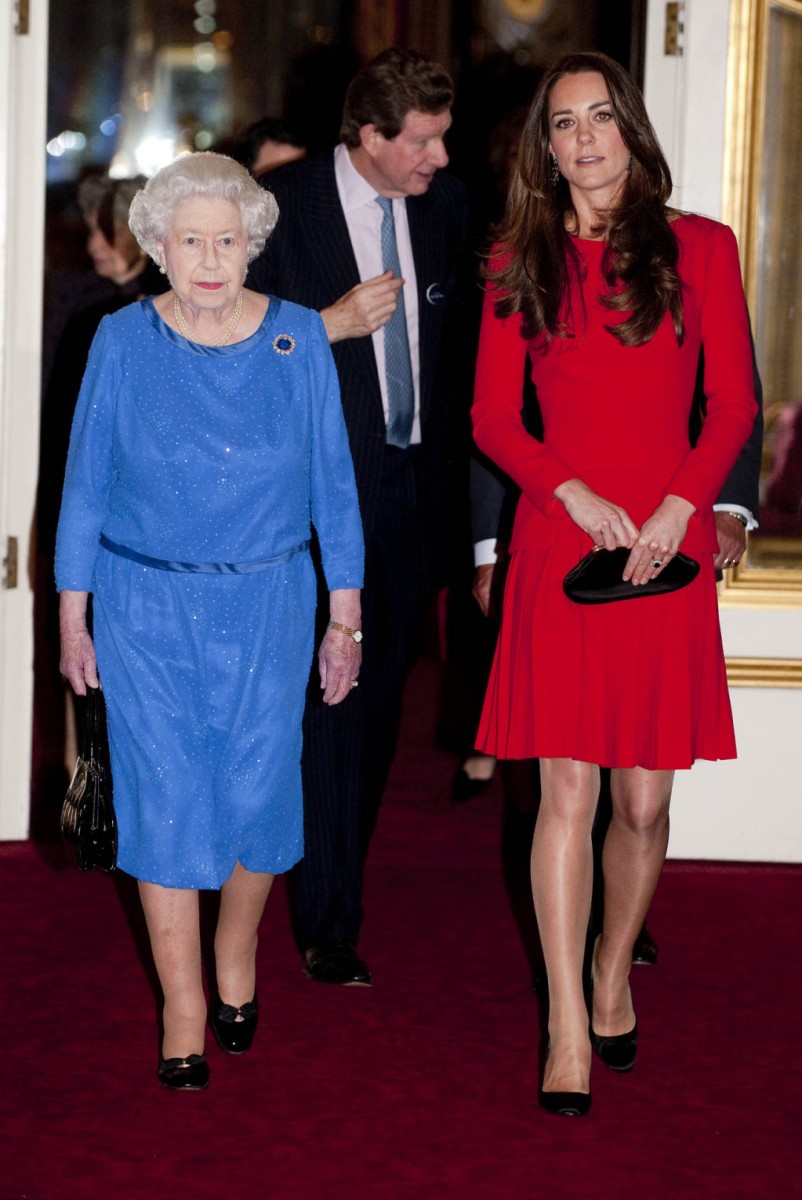 Queen Elizabeth ll : pic #673019