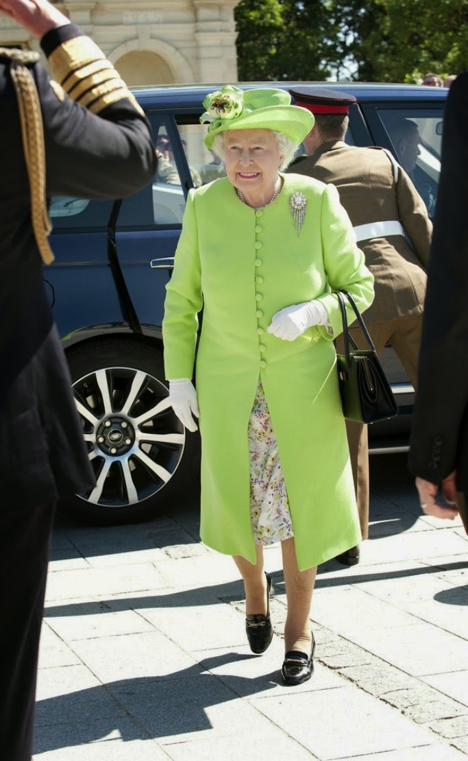Queen Elizabeth ll : pic #715999