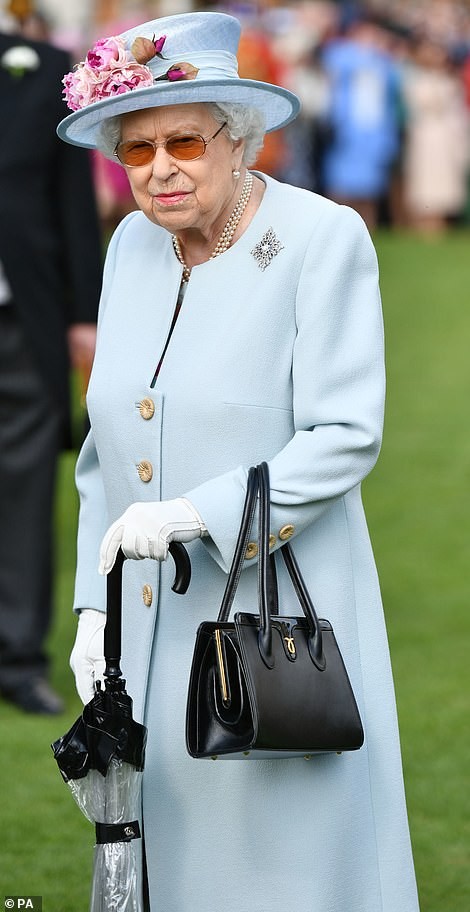 Queen Elizabeth ll : pic #1141413