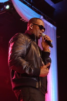 R. Kelly photo #