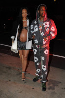 photo 4 in Rihanna gallery [id1303572] 2022-06-29