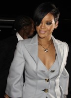 photo 24 in Rihanna gallery [id414078] 2011-10-21