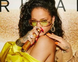 Rihanna photo #