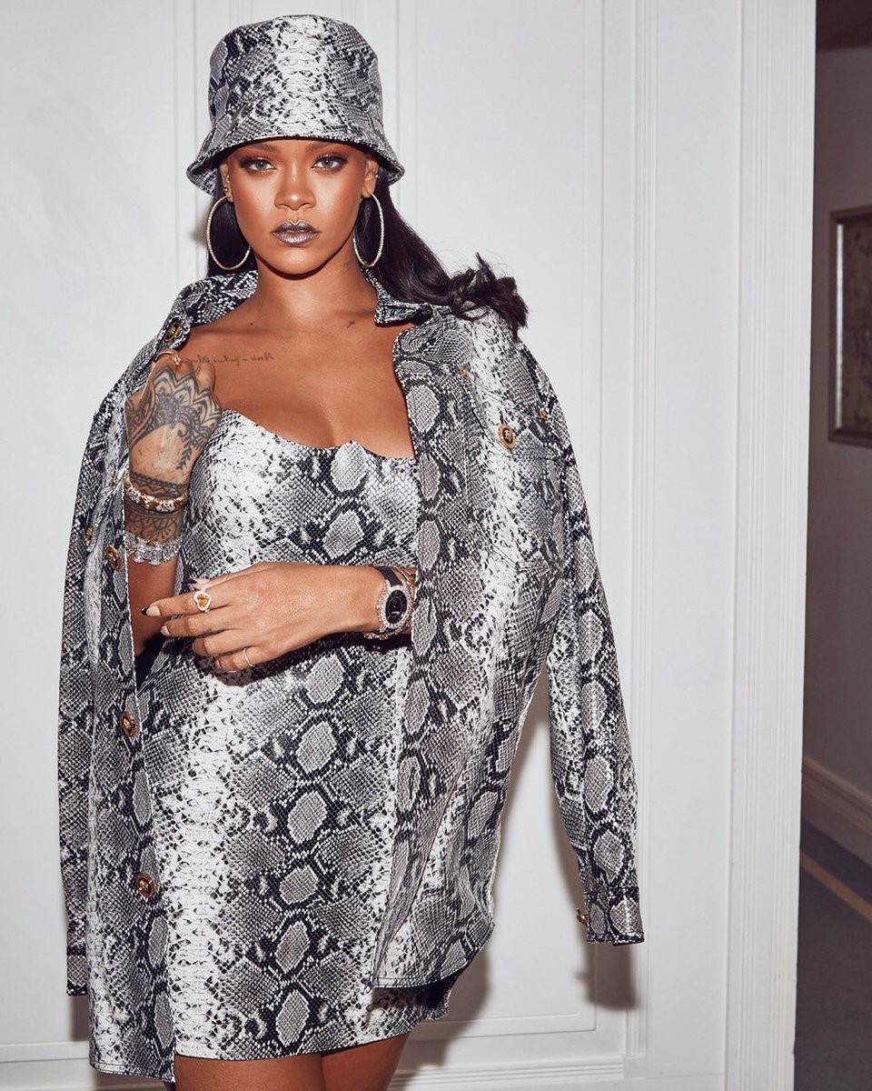 Rihanna: pic #1072207