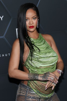 Rihanna photo #