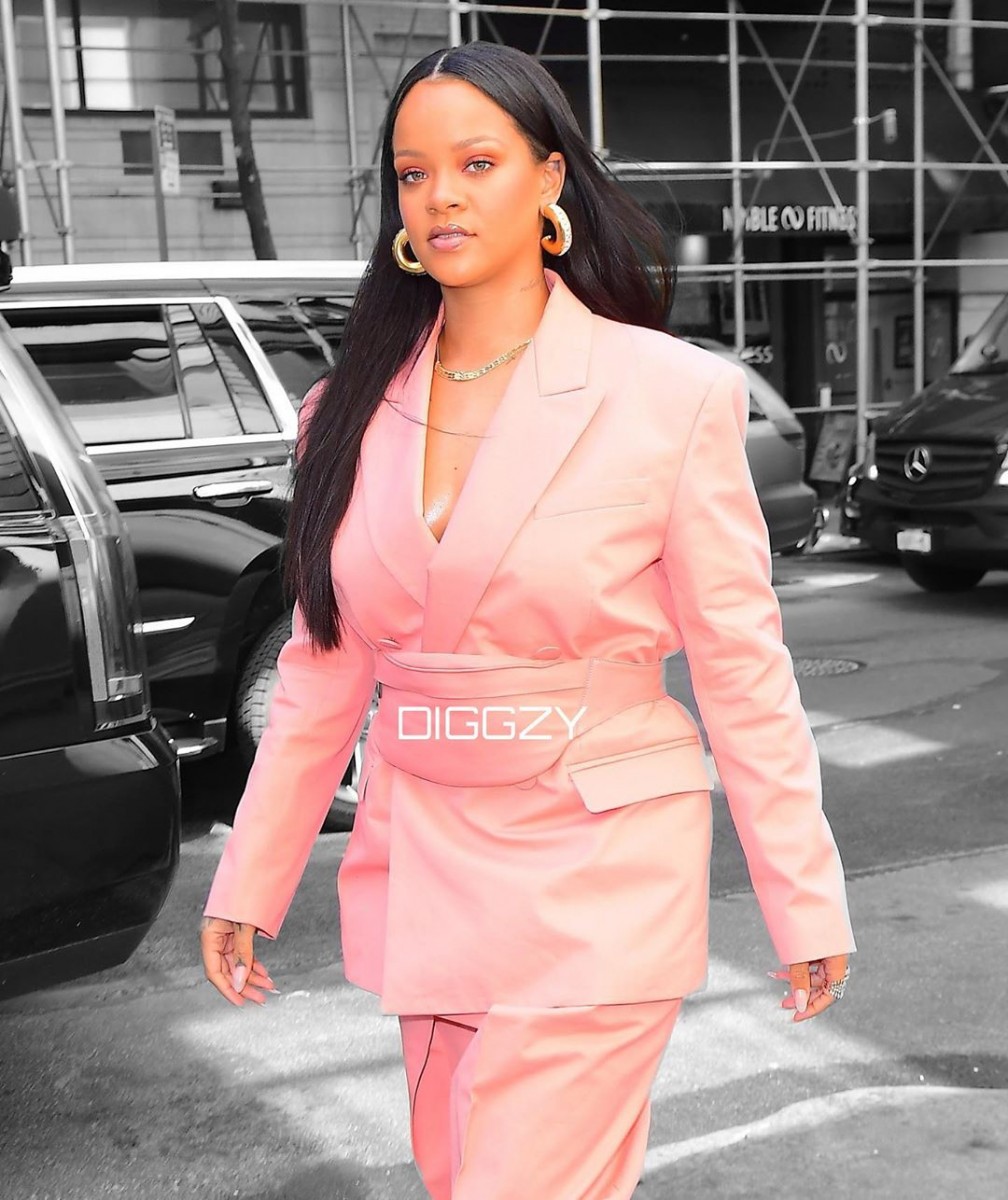 Rihanna: pic #1123517