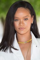 Rihanna photo #