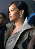 Rihanna photo #