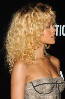 photo 14 in Rihanna gallery [id446091] 2012-02-15