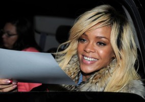 photo 22 in Rihanna gallery [id461684] 2012-03-18