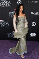 photo 6 in Rihanna gallery [id1315851] 2022-11-30