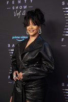 Rihanna photo #