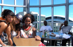 photo 13 in Rihanna gallery [id36103] 0000-00-00