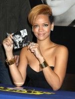 photo 9 in Rihanna gallery [id409421] 2011-10-05