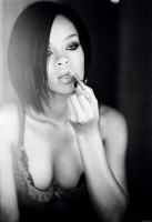 photo 5 in Rihanna gallery [id84239] 0000-00-00