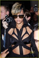 photo 18 in Rihanna gallery [id189556] 2009-10-09