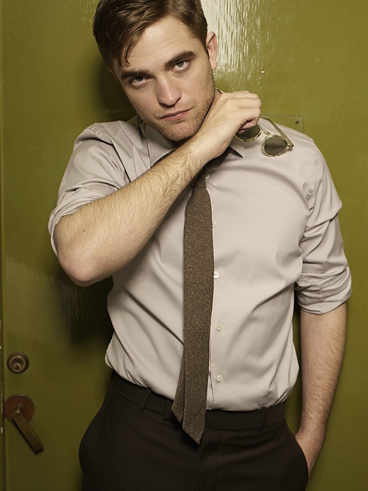 Robert Pattinson: pic #335850