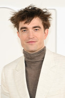 Robert Pattinson photo #