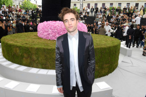 Robert Pattinson photo #