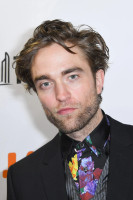 Robert Pattinson photo #