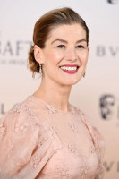 photo 7 in Rosamund Pike gallery [id1346472] 2024-03-25