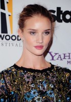 Rosie Huntington-Whitely photo #