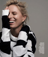 Karolina Kurkova photo #