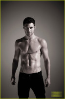 Ryan Guzman photo #