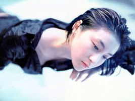 Ryoko Hirosue photo #