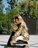 Sabrina Carpenter photo gallery - 394 high quality pics | ThePlace